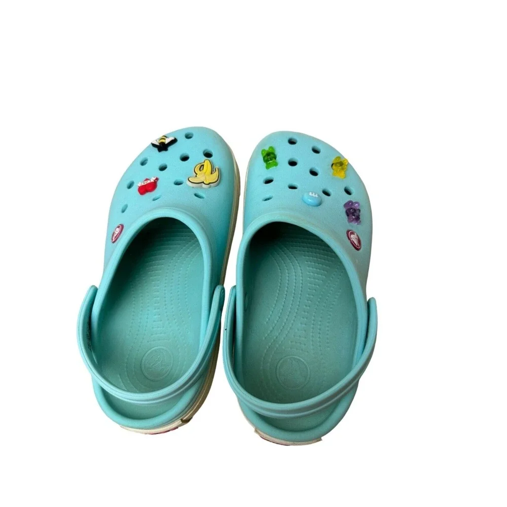 Crocs‎ Light Blue Size 3 w/ Charms